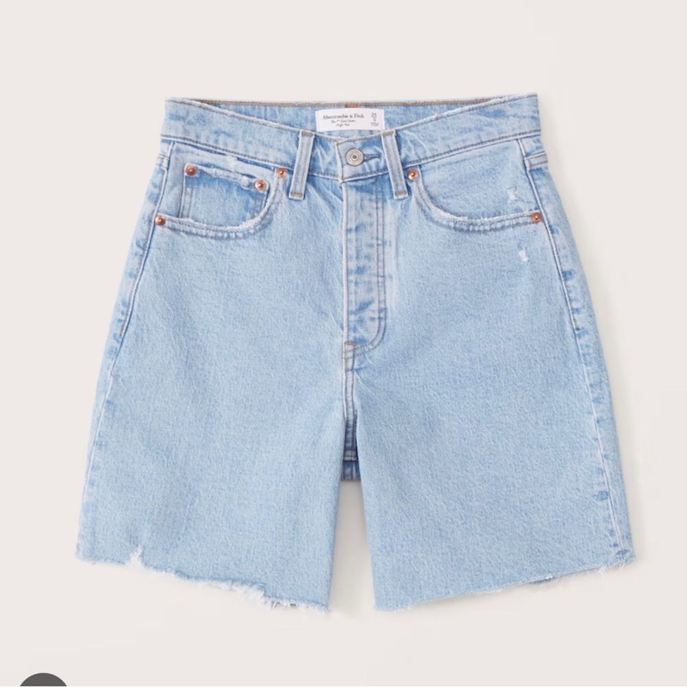 Abercrombie & Fitch High Rise 7 Inch Dad Shorts Curve Love